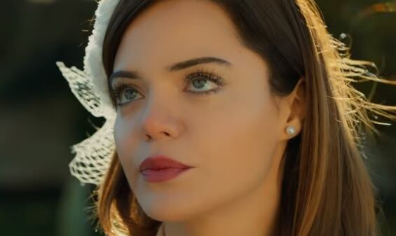 Hilal Altınbilek como Züleyha, la protagonista de "TIerra amarga" (Foto: Tims & B Productions)