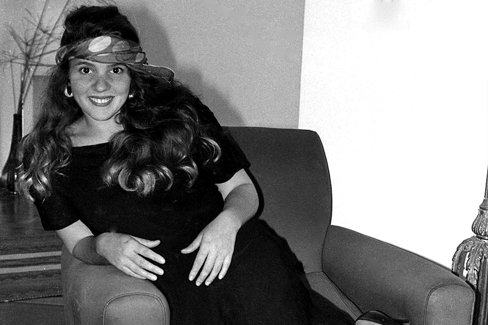 En 2021, tras su salida del programa 'Yo soy' y después de varios años ausente, San Miguel vuelve para conducir, junto a Gian Piero Díaz, el programa de competencias 'Esto es guerra' en su temporada 18. Finalmente y luego de una breve ausencia, retornaría a dicho reality por sus 10 años, confirmándose que se quedaría en la conducción del programa.
<div>
<a href="https://www.tiendaelcomercio.com/" target="_blank">
<img src=https://cloudfront-us-east-1.images.arcpublishing.com/elcomercio/XVX2QLAMXNGRFOZYJHTK2CI3HA.jpg width="100%">
</a>
</div>