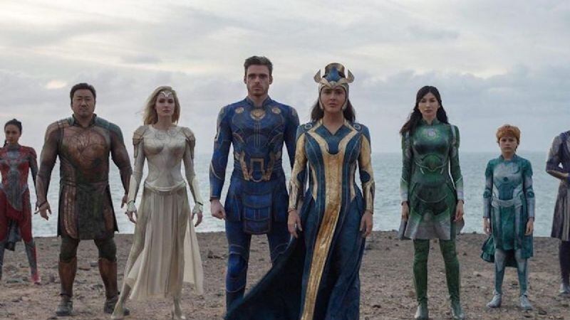 Con un extenso elenco lleno de estrellas que incluyen a Angelina Jolie, Kit Harington y Salma Hayek, “Eternals” es la siguiente esperanza de un ‘blockbuster’ por el monolítico Marvel Studios, autor de la rompedora de récords “Avengers: Endgame”. El filme se estrenará en octubre del 2021, aunque inicialmente estaba programada para noviembre del 2020. (Foto: Marvel)
