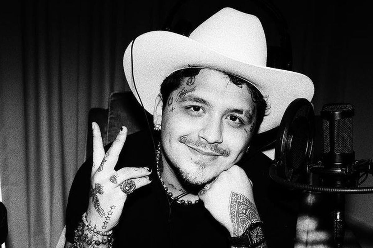 Tras el fin de su noviazgo con Belinda, el cantante de 23 años sigue trabajando y ofreciendo giras (Foto: Christian Nodal/Insatgram)