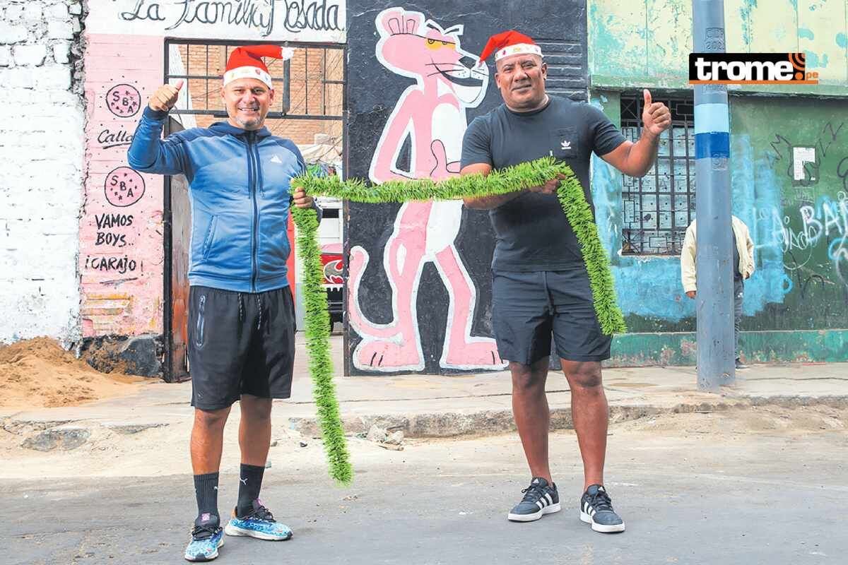 PAPÁ NOEL ES ROSA: En el puerto reina la paz, mientras hayan personajes como ellos: ROBERTO VALENZUELA Y OMAR ZEGARRA, exjugadores que ahora buscan talentos para hacer un Callao lleno de deportistas. Cuando el reloj marcó las 12, pidieron como deseo que aparezcan más chicos que se dediquen a la pelotita y haya menos violencia en los barrios chalacos.