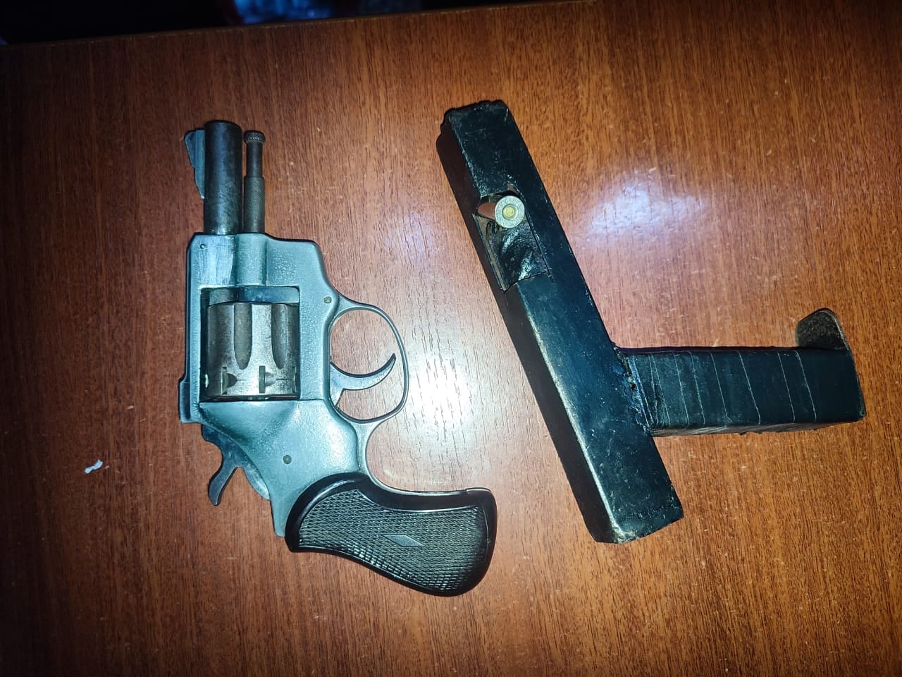 A los hampones se les incautó dos armas