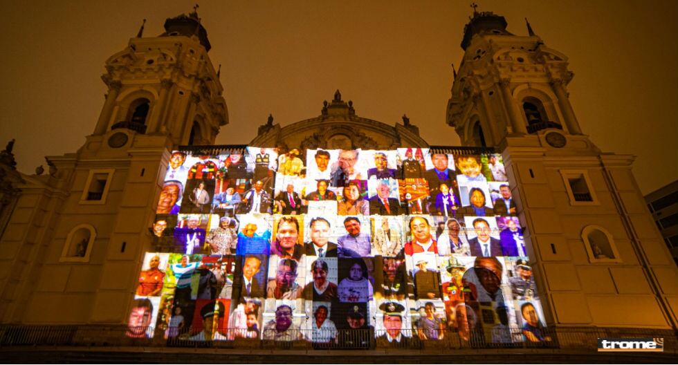Misa por el Día de Todos los Santos y en memoria de fallecidos por Covid-19, realizada en la Plaza Mayor de Lima por monseñor Carlos Castillo y obispos titulares y auxliares. (Arzobispado de Lima).