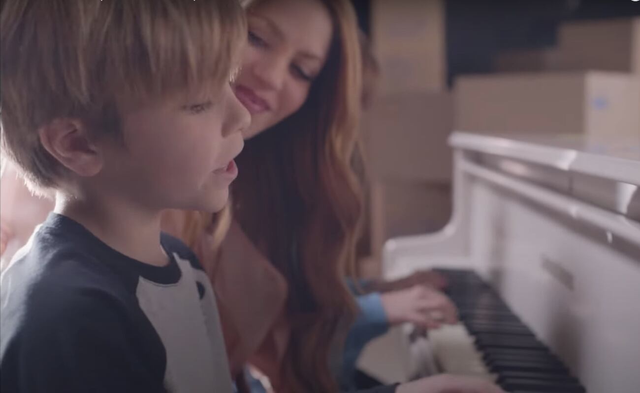 Shakira canta junto a sus dos hijos Milán y Sasha por primera vez (Foto: Shakira / YouTube)
