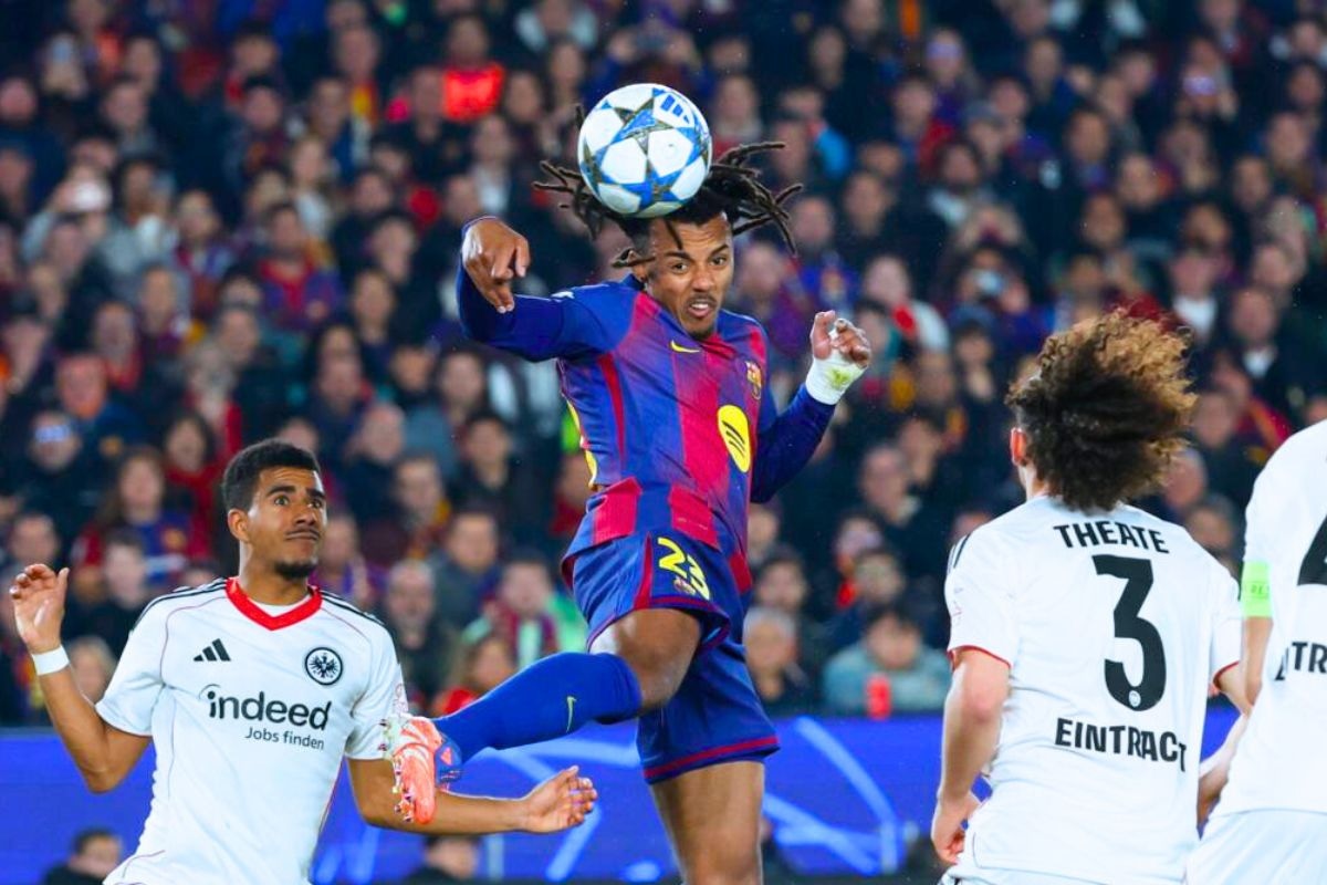 Jules Koundé anotó 'doblete salvador' para Barcelona (Foto: AP)