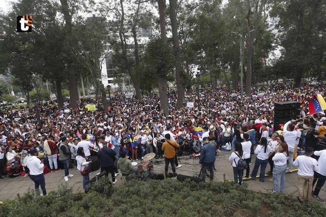 Ciudadanos venezolanos salen a las calles. Esperan la derrota de Nicolás Maduro
en las elecciones. (Foto: Mario Zapata @gec)