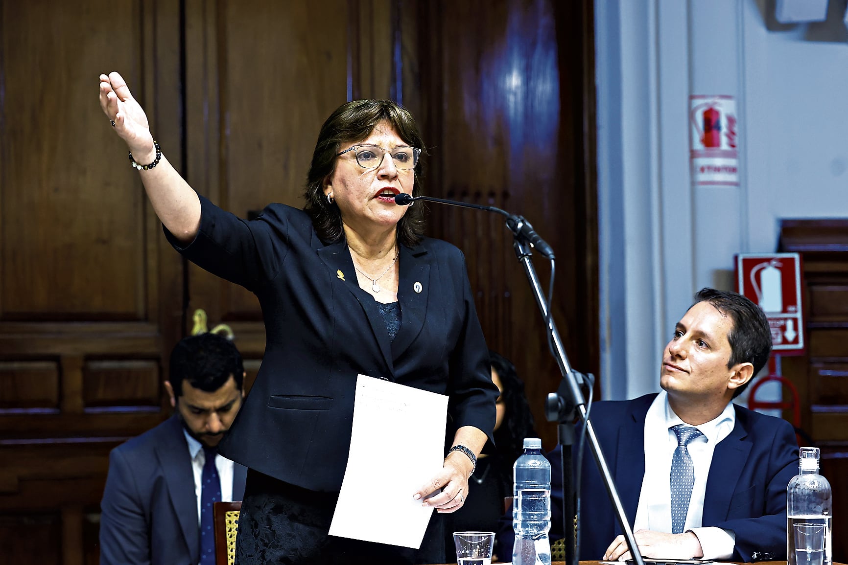 La fiscal Delia Espinoza dijo que este Congreso busca doblegarla.