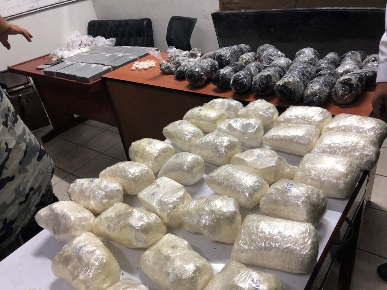 Policías y personal del INPE realizaron una requisa en el penal de Lurigancho.