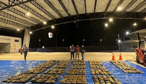 ¡Se iba para Chile! Capturan ecuatoriano con más de un millón de dólares en marihuana cruzando Tumbes