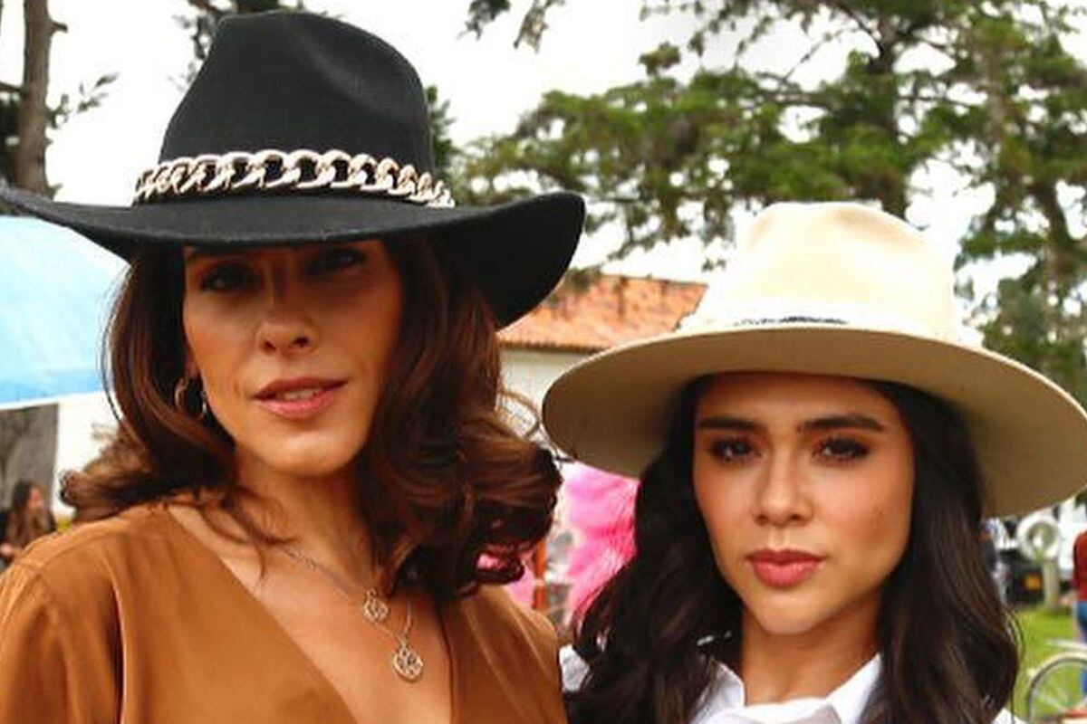 Juan David y Muriel finalmente se besan. Ese amor que sienten, sin embargo, les traerá un gran problema con Rosario Montes (Foto: Telemundo)