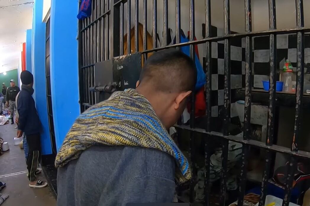 Autoridades ingresaron en las celdas de los más feroces reos del penal de Challapalca. (INPE)