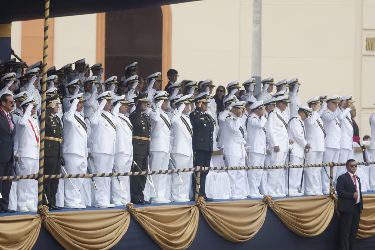 Aniversario de la Marina de Guerra del Perú. (@photo.gec)