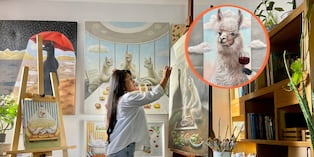 La artista arequipeña presenta 45 obras en Azerbaiyán. Foto: Sol Alejo.