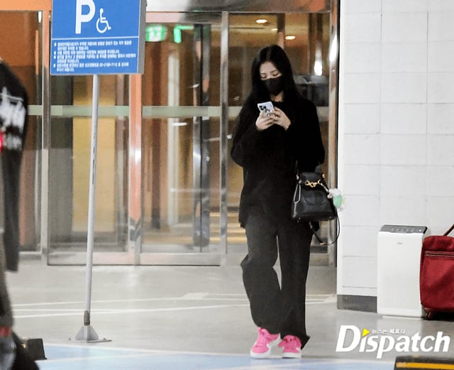 Las fotos de Jisoo y Ahn Bo Hyun que confirmaron su relación Foto: Dispatch
