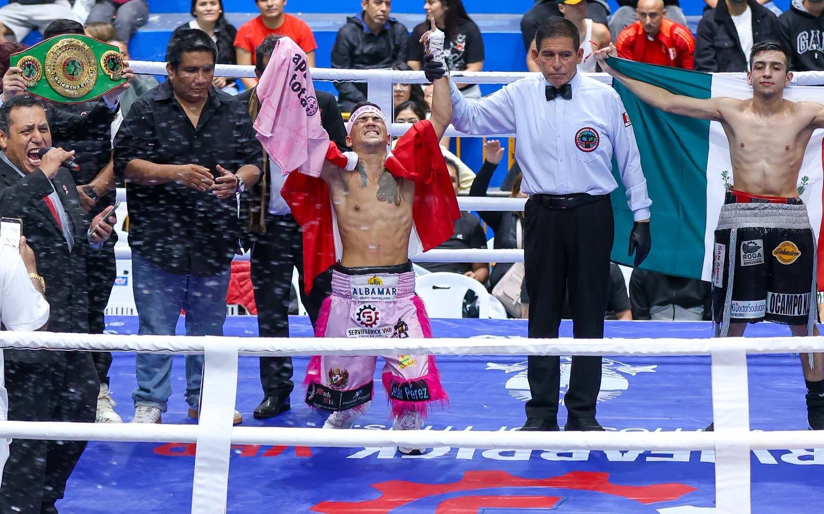 Eduardo 'El Chino' Ajito se coronó campeón mundial de la UBO. (Municipalidad del Callao)