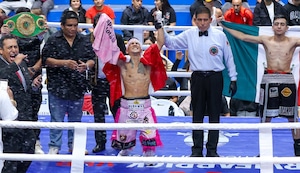Eduardo ‘El Chino’ Ajito venció a Yudel Reyes y se coronó campeón mundial UBO | VIDEO