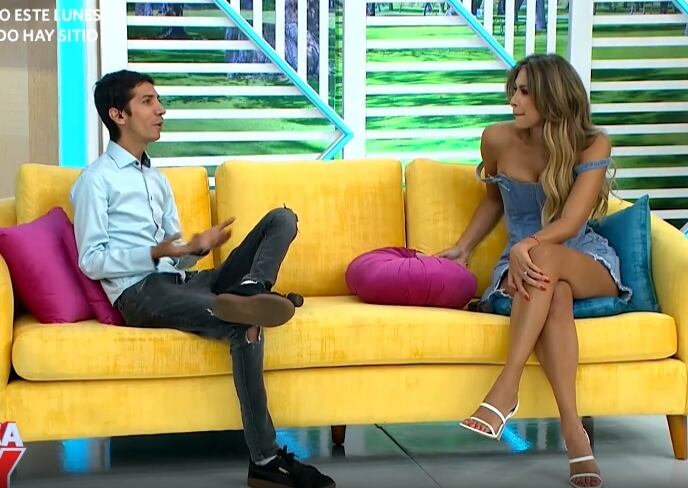 Milett Figueroa hablando con el Flaco Granda