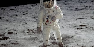 El hombre en la luna