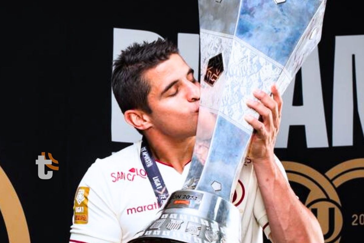 Defensor de Universitario seguirá en el club por dos temporadas más (Foto: @Universitario)