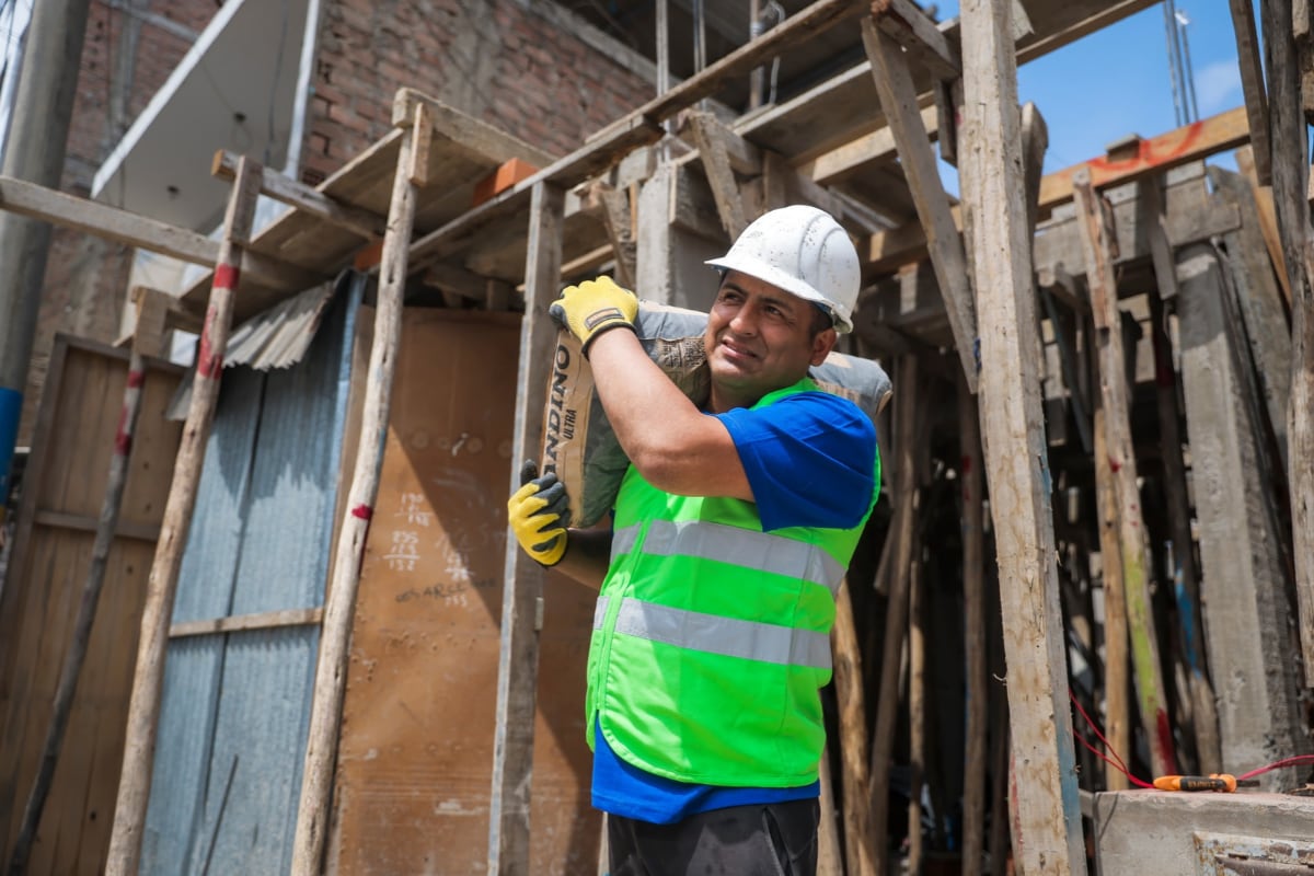Don Edwin lleva varios años levantando construcciones seguras y resistentes gracias al apoyo de Progresol. Foto: Joel Alonzo.