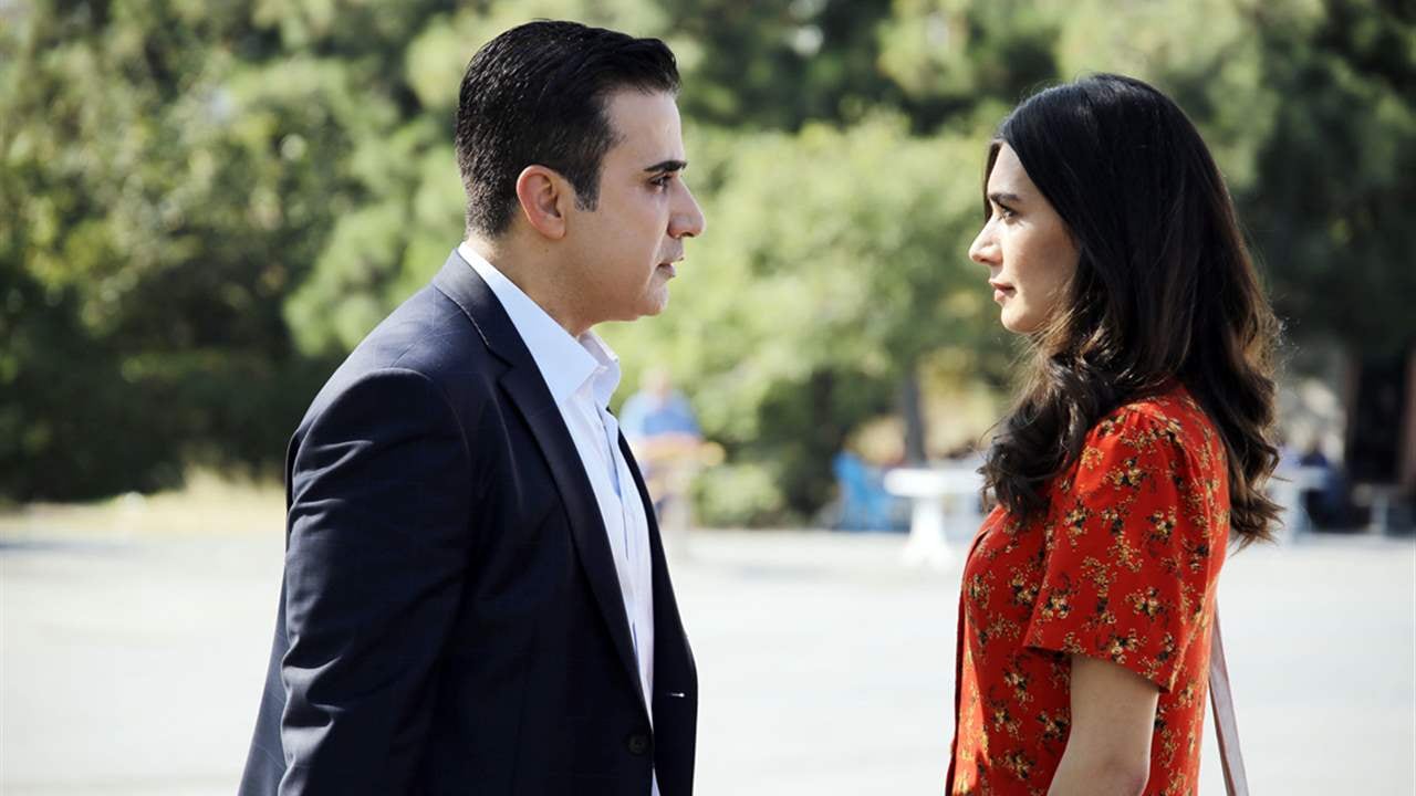 La telenovela turca “Entre el amor y el odio” es protagonizada por Emrah Erdoğan y Burcu Kıratlı (Foto: NTC Medya)