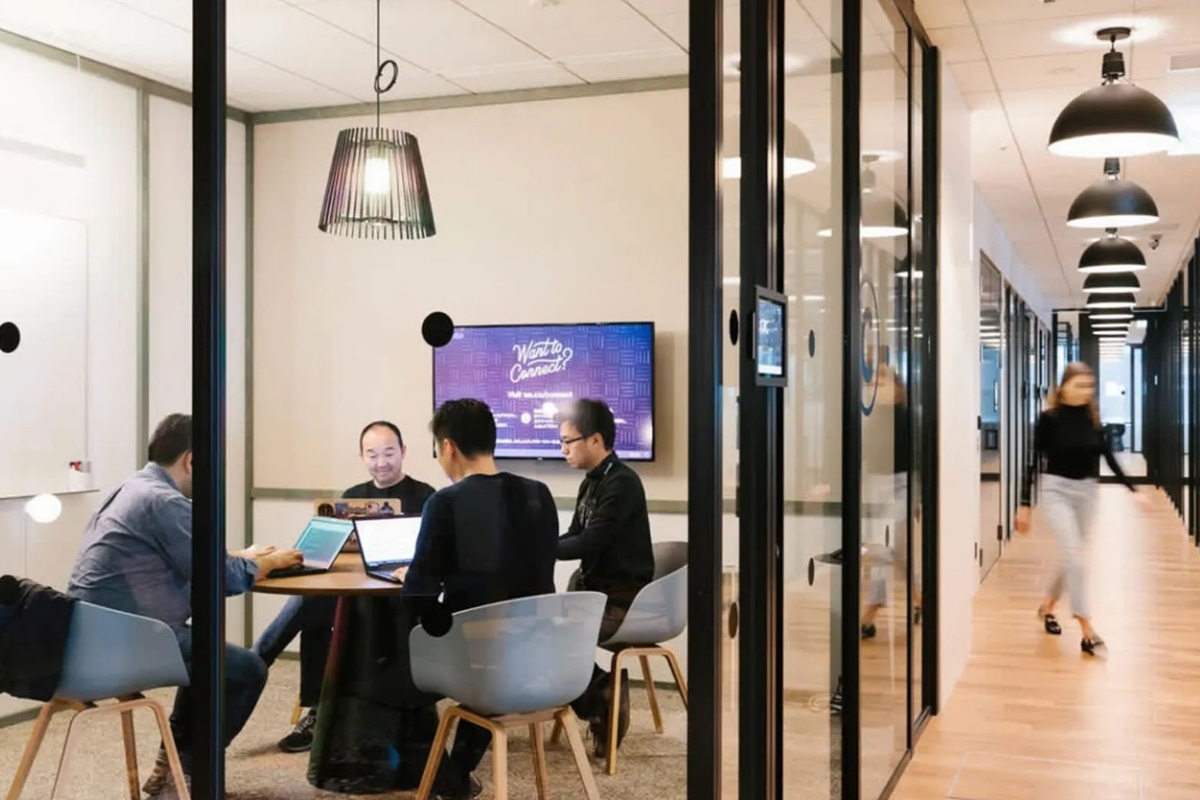 Empresas cambian la forma de alquilar oficinas en Lima.