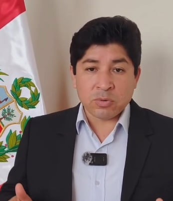 Alejandro Manay Pillaca de Juntos por el Perú fue el diputado más votado por Ayacucho. (Redes sociales)