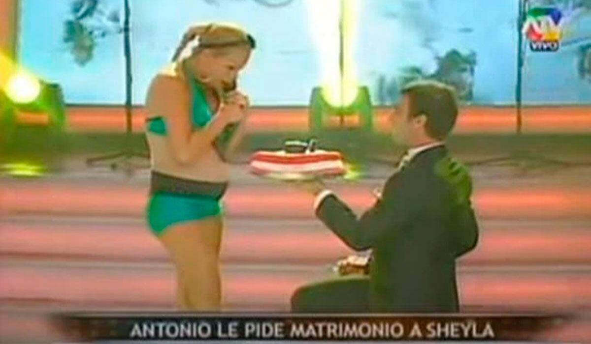 El día que Antonio Pavón le pidió la mano a Sheyla Rojas en el set de Combate (Foto: ATV)