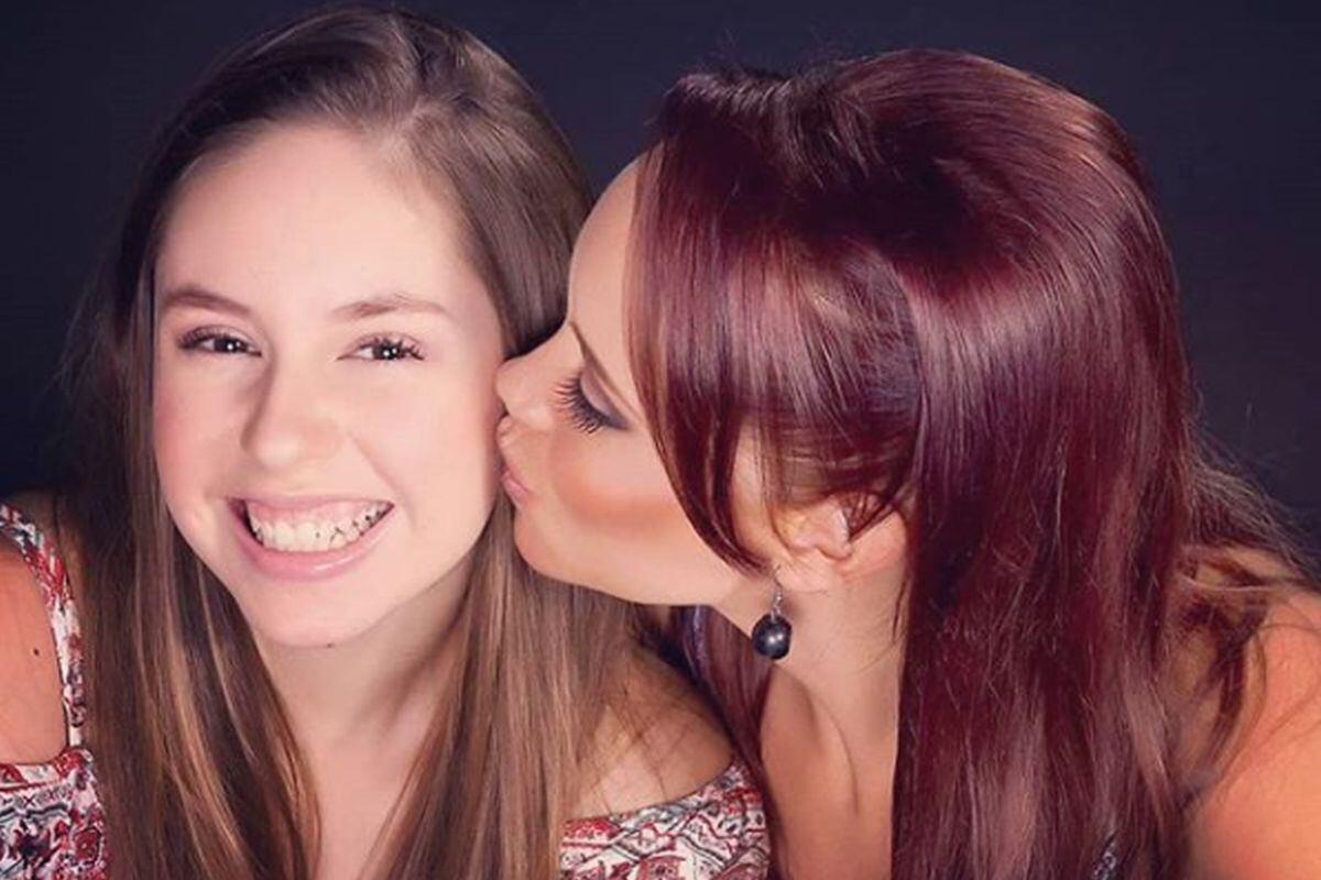 Madre e hija se han mostrado firmes tras la denuncia contra el actor Héctor Parra (Foto: Ginny Hoffman / Instagram)