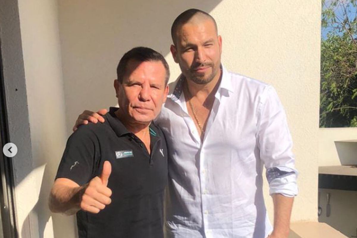 El actor junto al boxeador Julio César Chávez en su centro de rehabilitación. (Foto: Rafael Amaya / Instagram)