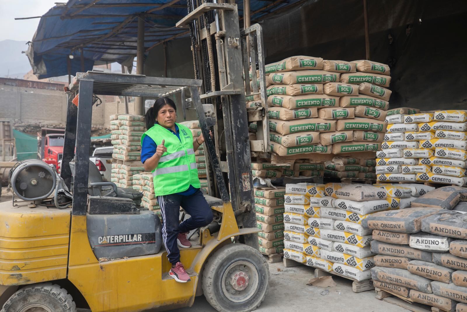 Doña Angélica, ferretera de Huachipa. Foto: Britannie Arroyo