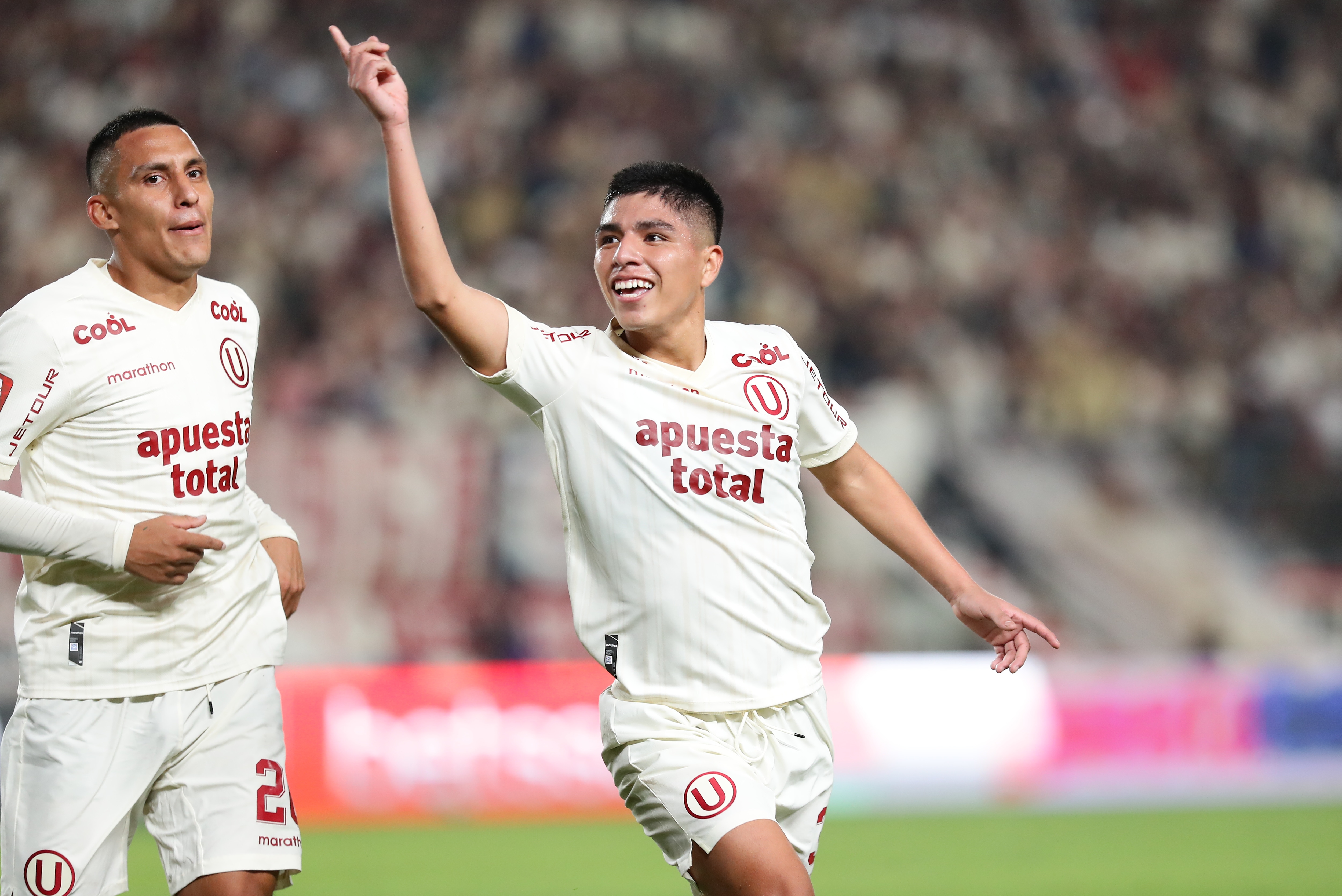 Piero Quispe vuelve a vestirse de crema (Fotos. Jesús Saucedo /@Photo.gec)