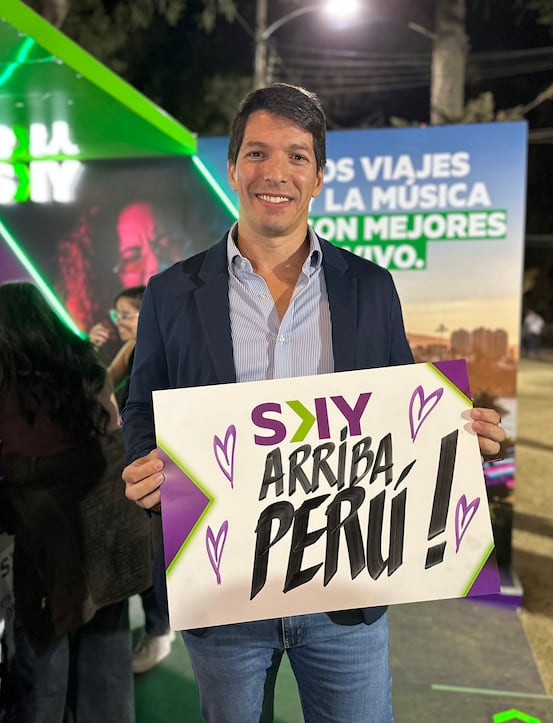 Nicolá Lamiaux, band manager Sky Airline: “La ruta Perú-Chile es la más relevante”