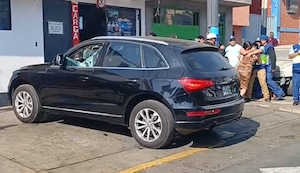 Callao: Sicarios asesinan a hombre de 25 balazos dentro de su camioneta