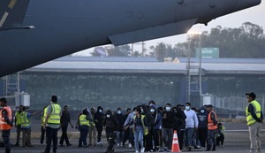 Los peruanos que regresan al país
