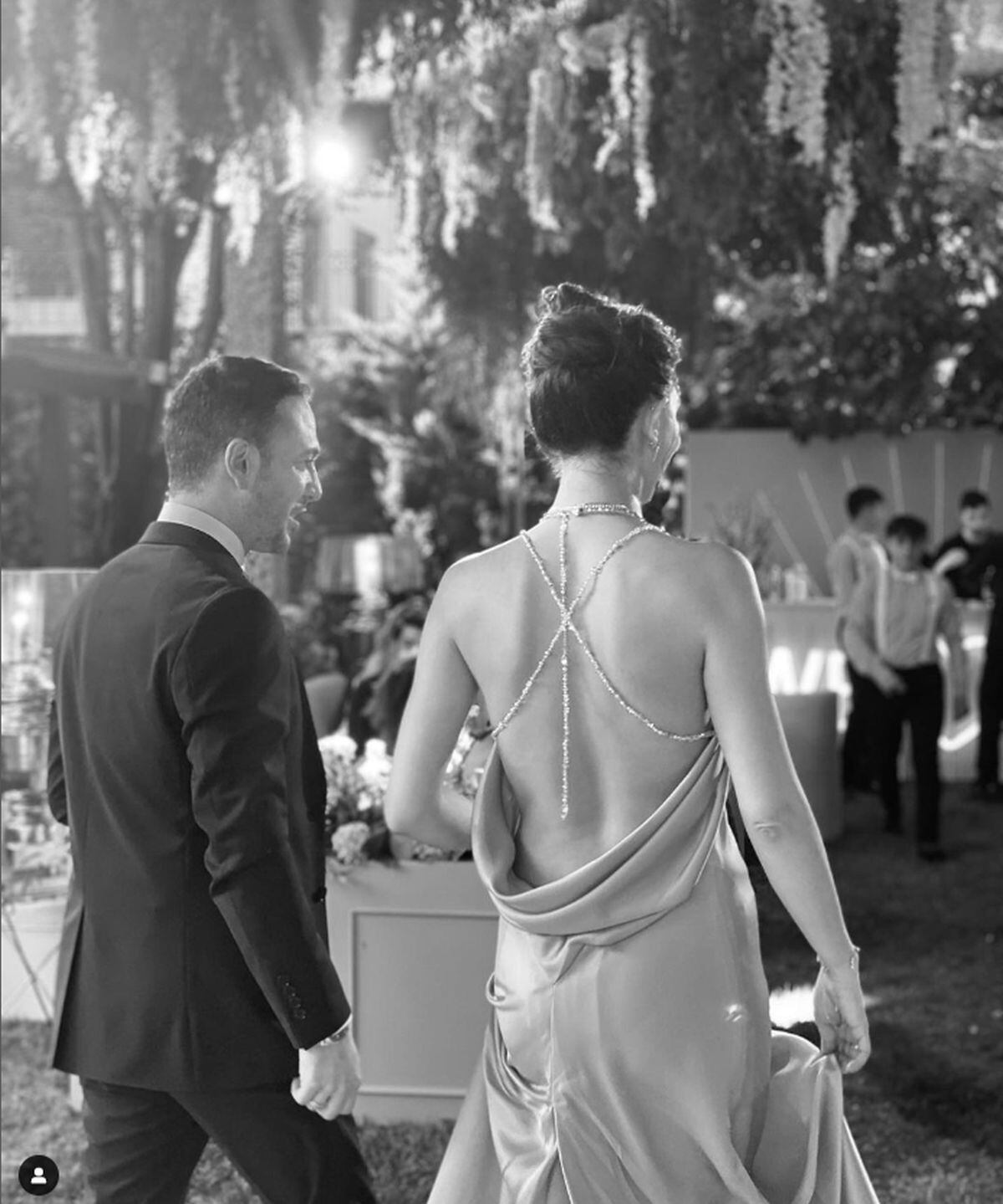 Demet Özdemir en su fiesta de compromiso con Oğuzhan Koç (Foto: Demet Özdemirç /Instagram)