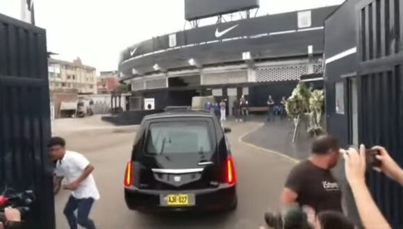 La Victoria: féretro de Hugo Sotil llega para ser velado en el estadio de Alianza Lima