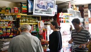 Bodegueros alertan que nuevo paquete tributario elevaría precios y fomentaría el contrabando