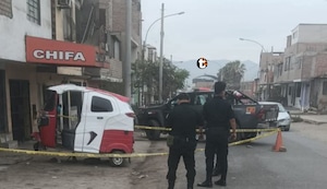 ¡Navidad manchada de sangre en Comas! Mototaxista es acribillado mientras esperaba arreglo de su unidad