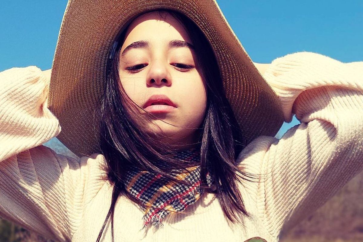 A su corta edad, Beren Gökyıldız no solo ha sabido ganarse a la audiencia con sus destacados roles, sino que, tiene las cosas claras respecto al mundo en el que se desarrolla (Foto: Beren Gökyıldız/Instagram)