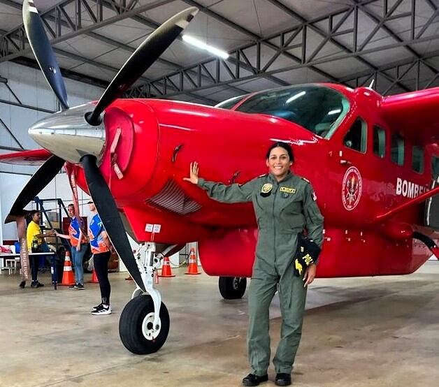 La comandante PNP María Raquel Solari Díaz, es fundadora del departamento de Medicina Aeronáutica en la Dirección de Aviación Policial de la PNP.