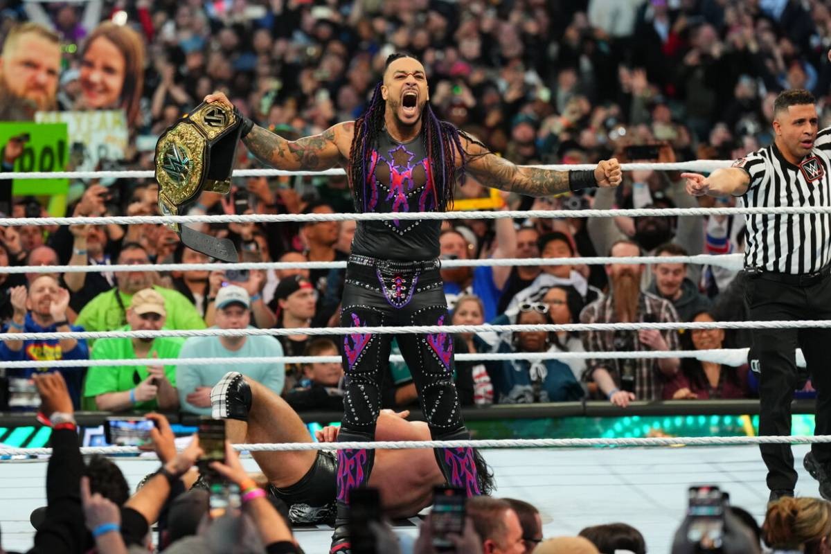 Orgullo latino. Damian Priest es el nuevo campeón de peso completo de WWE. (WWE Corp)