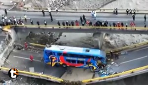 Mujer de 35 años es la otra fallecida tras colapso de puente: Vecinos rescataron su cuerpo del río