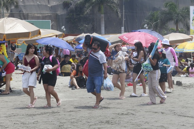 Asistencia masiva a playas como Agua Dulce y otras de la Costa Verde. (Foto: César Bueno @photo.gec)