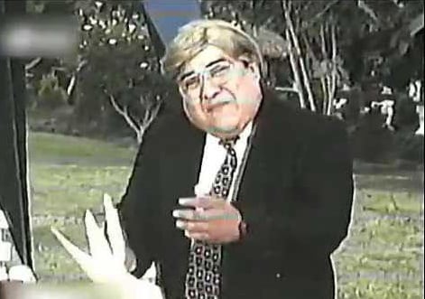 Manolo Rojas y una de sus imitaciones más entrañables, 'el Brother Pablo'.