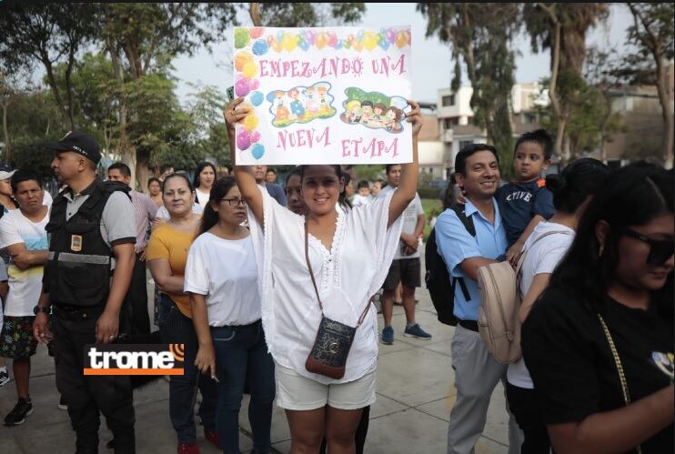Muchos han retornado a las aulas, pero todavía falta para que todos reinicien sus aprendizajes. (Foto: Lenin Tadeo / Trome).
