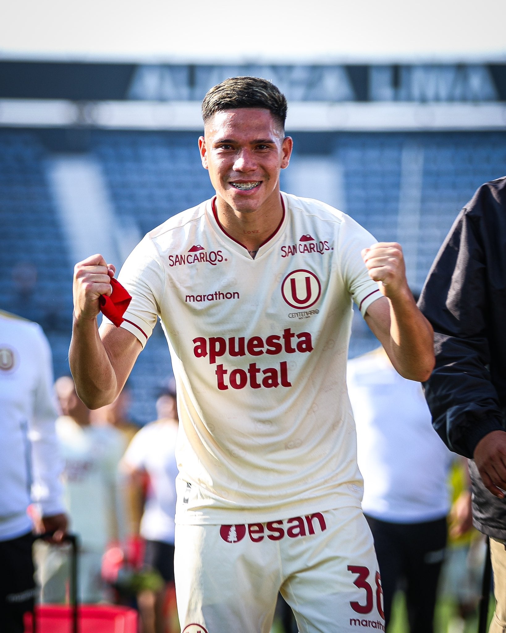 Yuriel Celis y Rodrigo Dioses marcaron los goles de Universitario. (Foto:
Liga1 Te Apuesto)