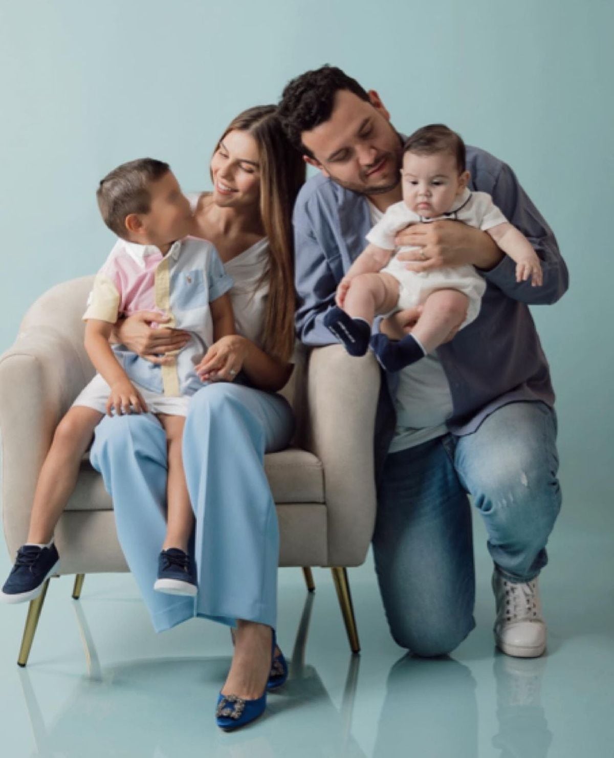 La pareja tiene dos hijos: Emilio y Matías (Foto: Paloma Llanes / Instagram)