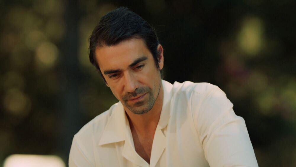 El actor Ibrahim Çelikkol como Hakan Gümüşoğlu en "Tierra Amarga" (Foto: Tims & B Productions)