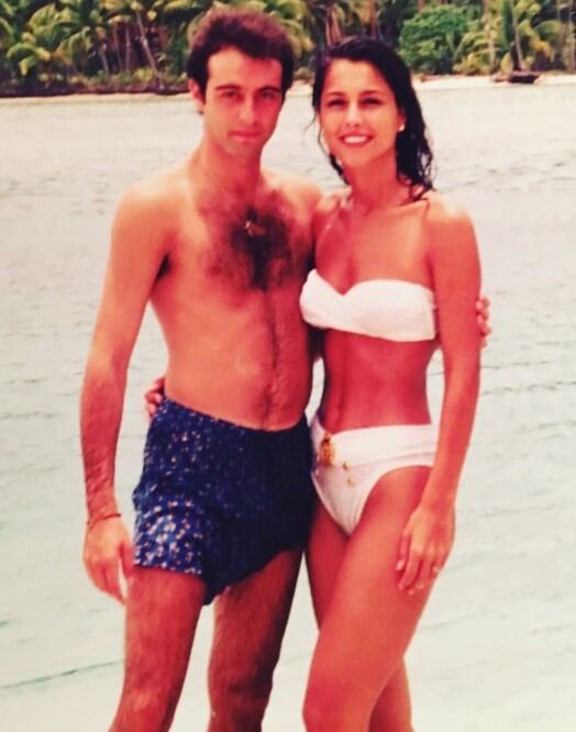 Paloma Cuevas y Enrique Ponce durante su luna de miel en Bora Bora (Foto: Paloma Cuevas/Instagram)